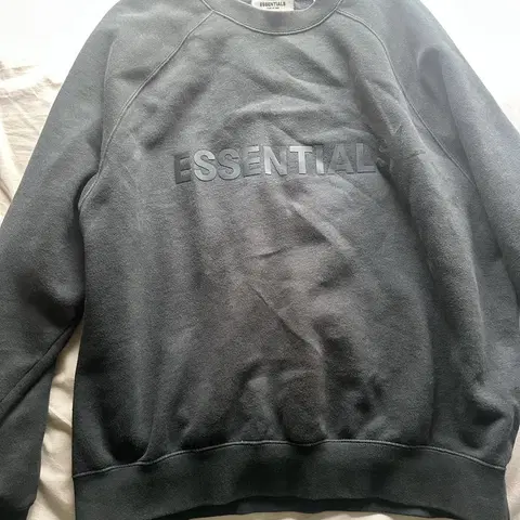(M) 에센셜 맨투맨 스웻티셔츠