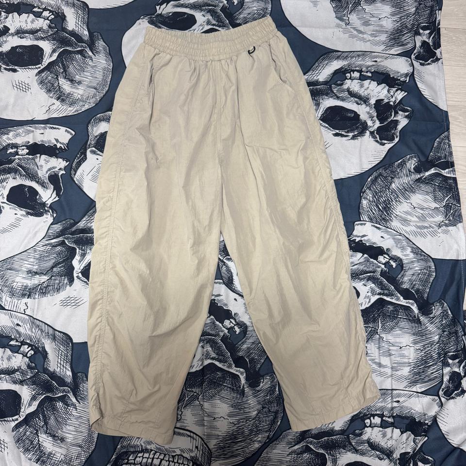 발렌시아가 원턱 벌룬팬츠 L사이즈