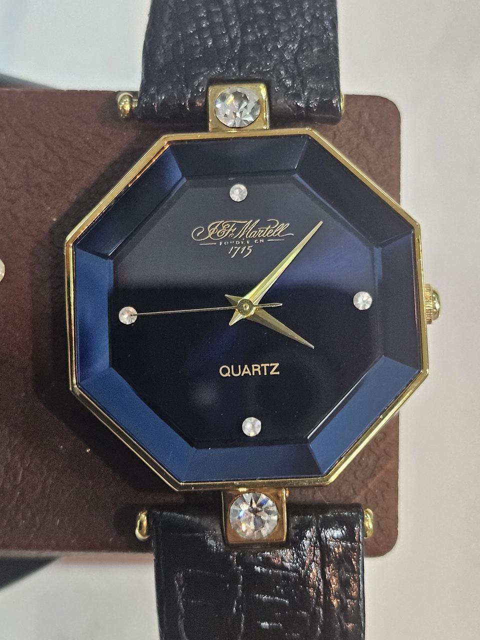 일본에서 구매한 패션 쿼츠 시계