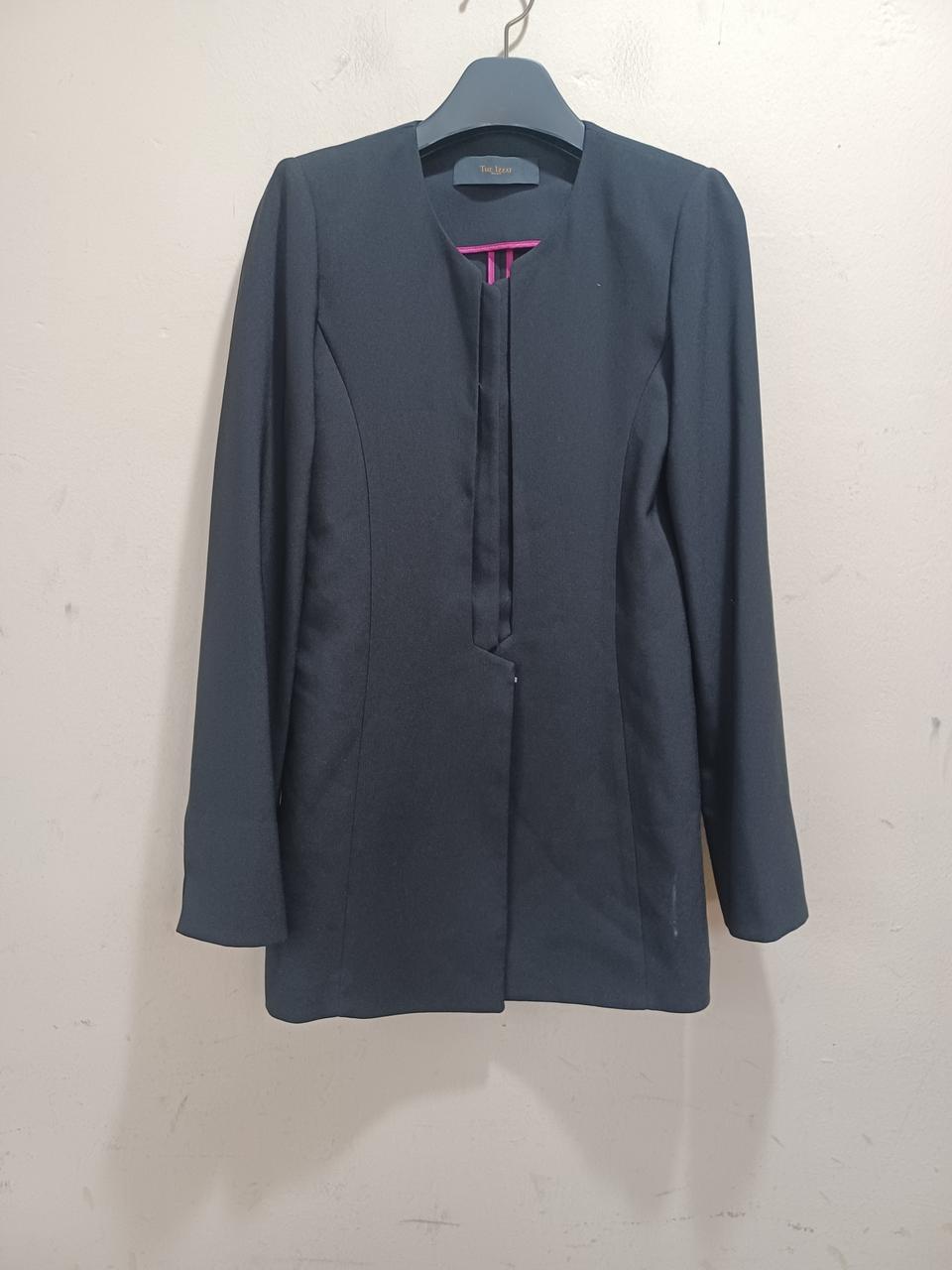 The Izzat 더아이잗 블랙 정장 자켓