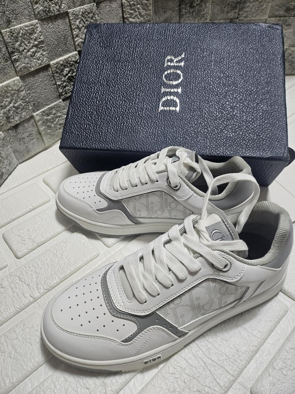 새상품 디올 운동화 265-사이즈 주문가능