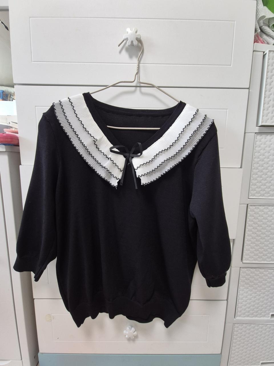 새상품 여성카라티55-66반