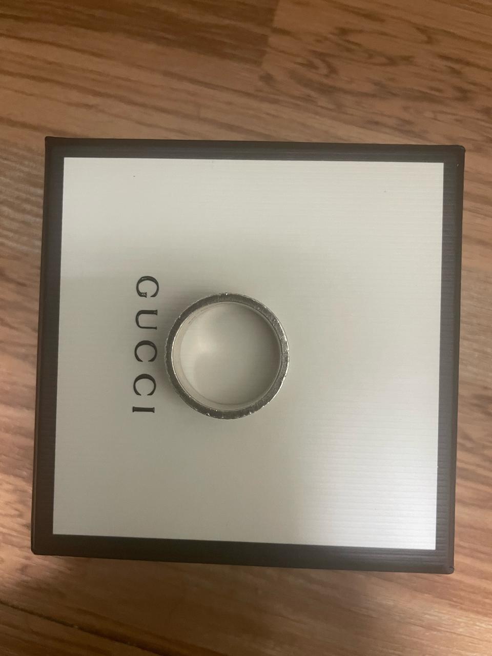 구찌 더블 G 반지 20호판매합니다