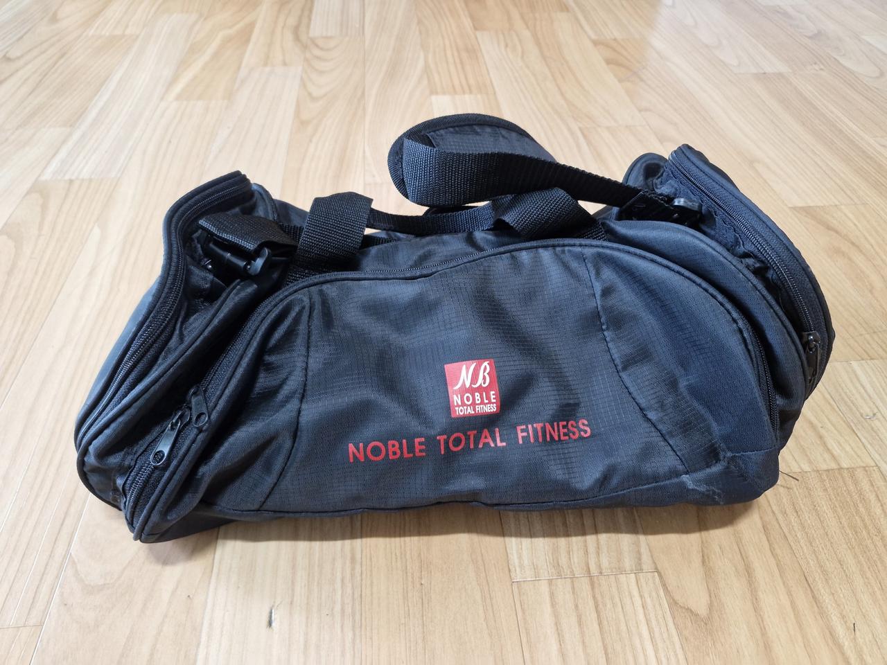 노블 토탈 피트니스 크로스백 스포츠 가방