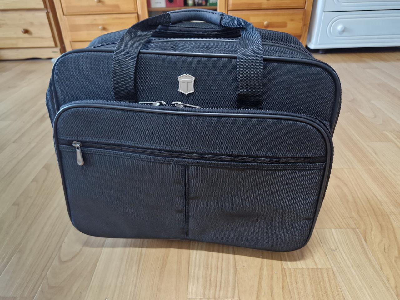 승무원 출장가방 오피스 캐리어 가방 롤러백 (T문양)