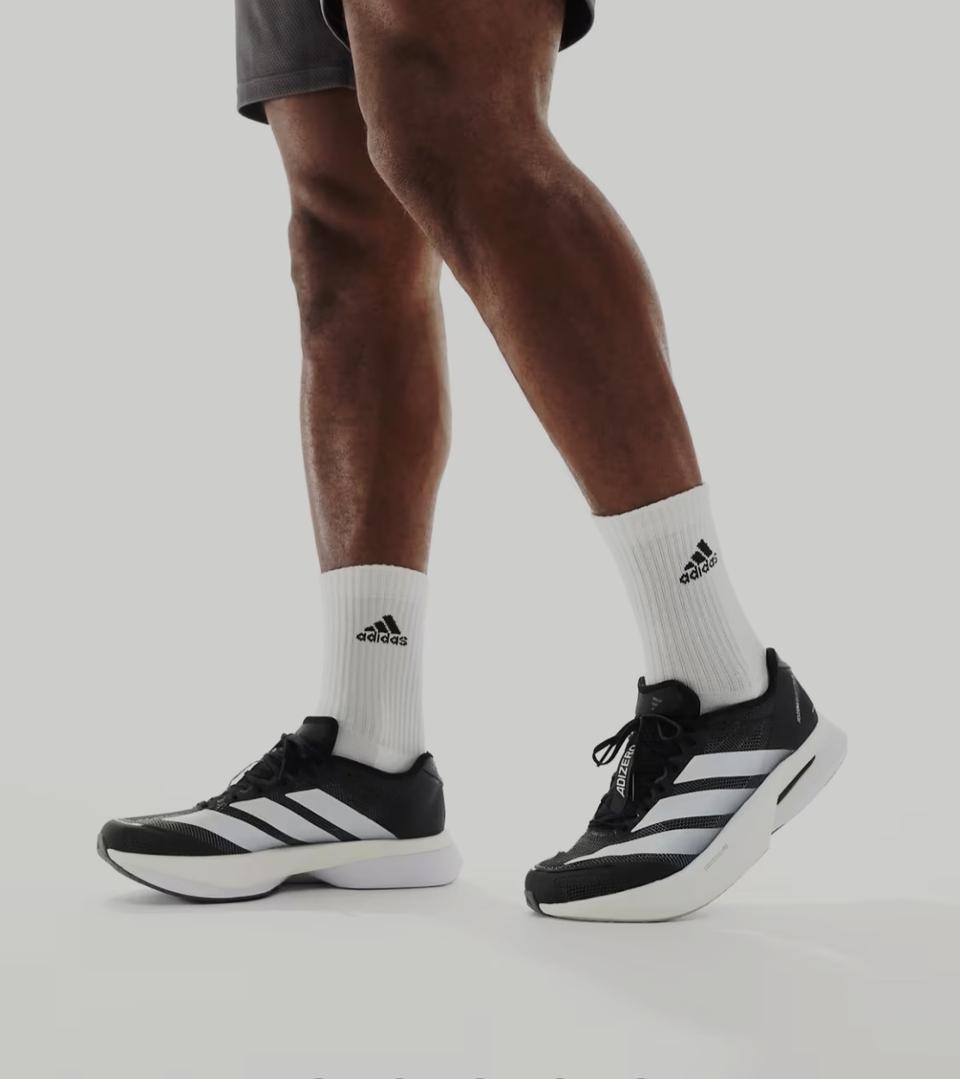 아디다스 아디제로 보스턴 13 러닝화 블랙화이트