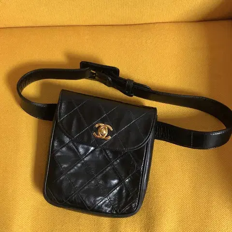 정품 빈티지 샤넬 램스킨 벨트백