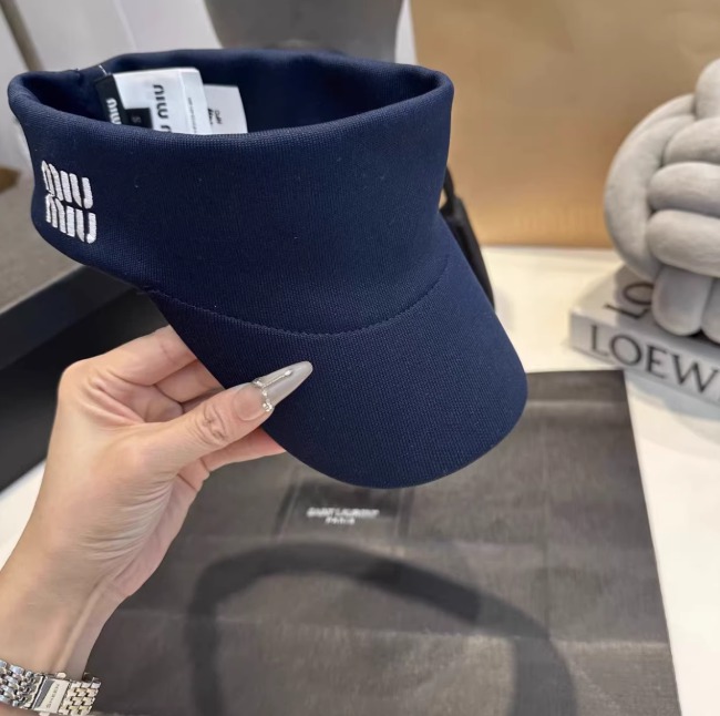 미우미우 베이스볼 캡 모자