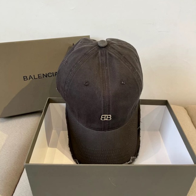 발렌시아가 로고 볼캡 모자