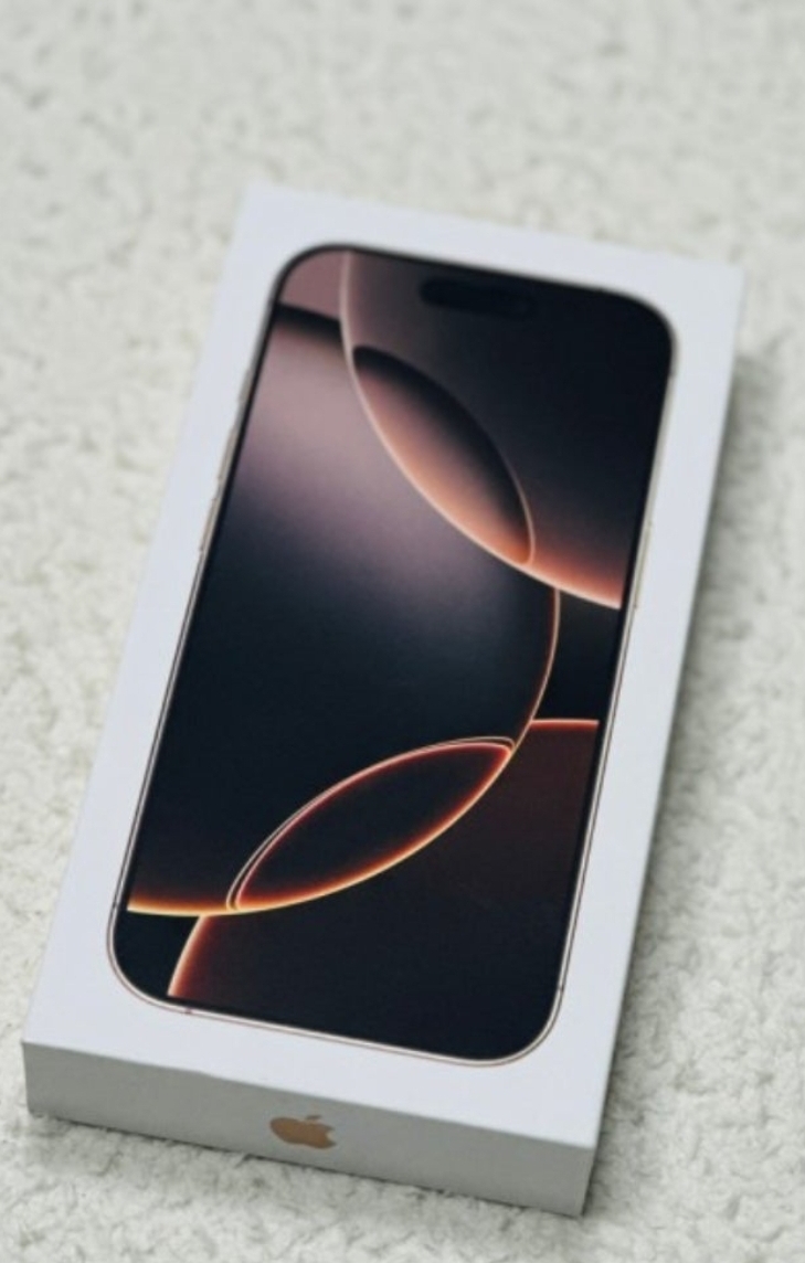 아이폰 16프로 256g 미개봉 팝니다