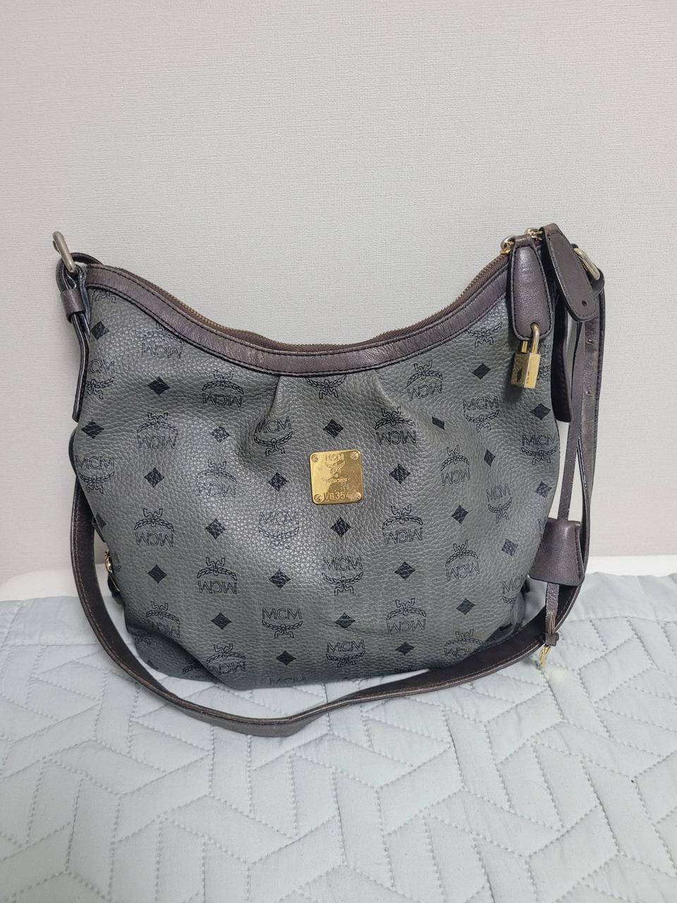 정품 mcm 숄더백