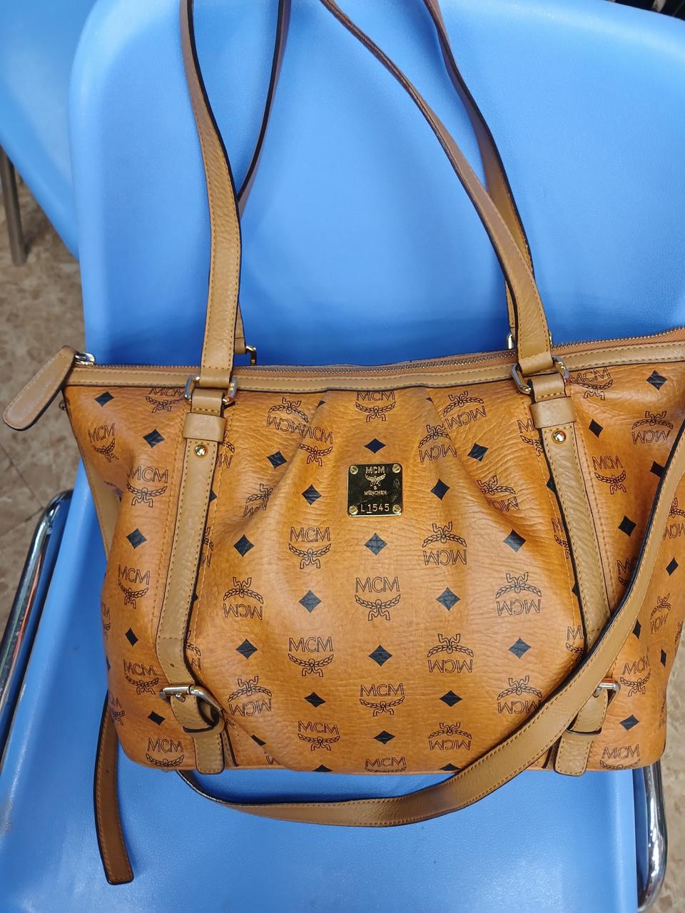 엠시엠 여성 크로스토트백  정품 오늘 할인 합니다