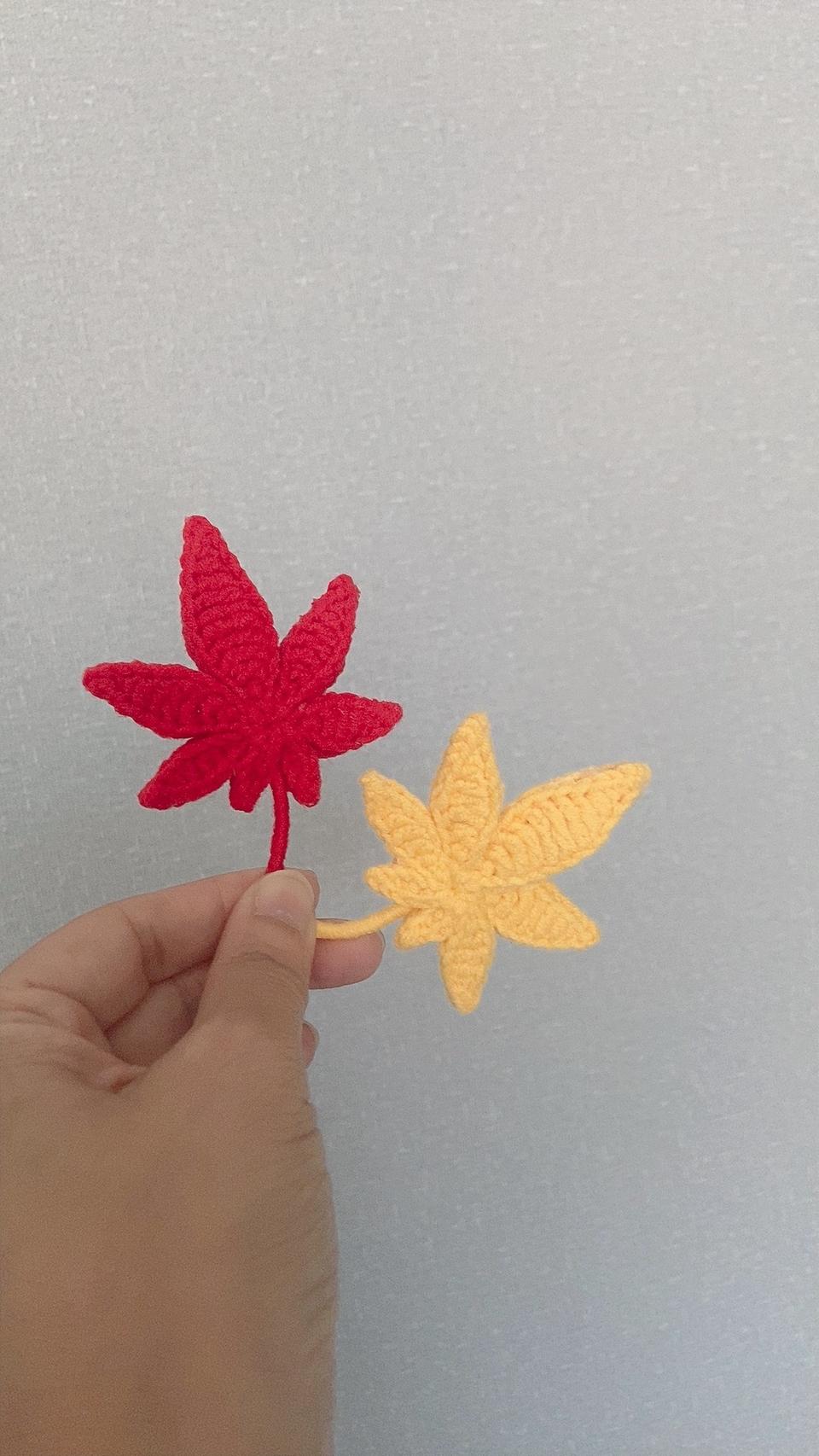 단풍잎키링 가방고리 폰고리 에어팟고리 손뜨개 핸드메이드