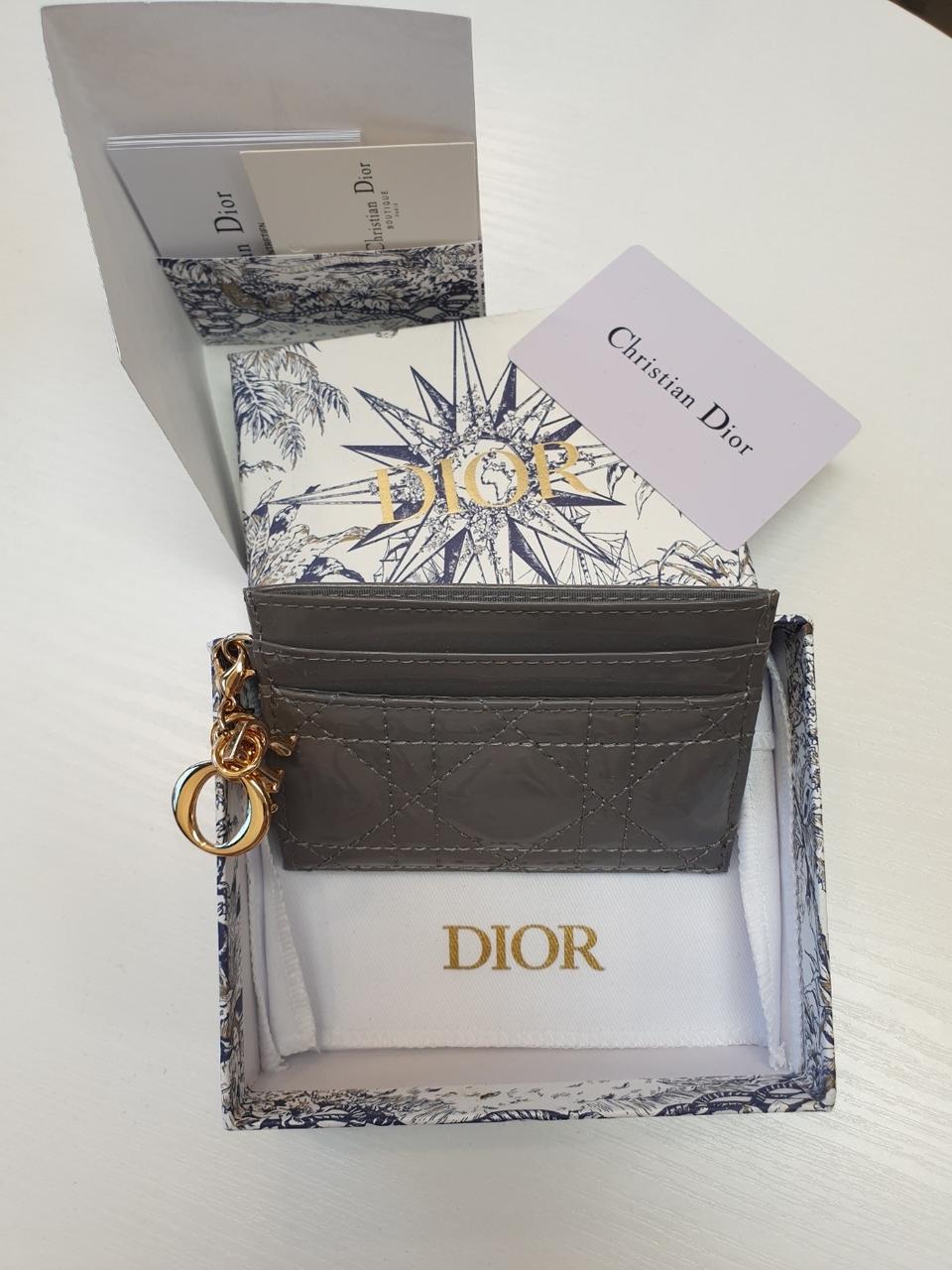 디올 카드지갑 팔아요