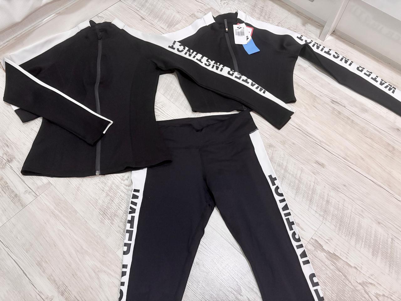 아레나 래쉬가드 세트