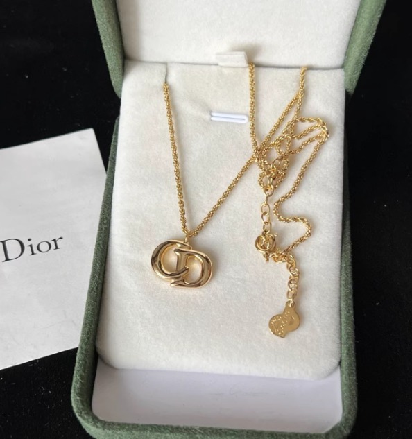 디올 CD로고 목걸이 (최상급, 예리 네크리스)