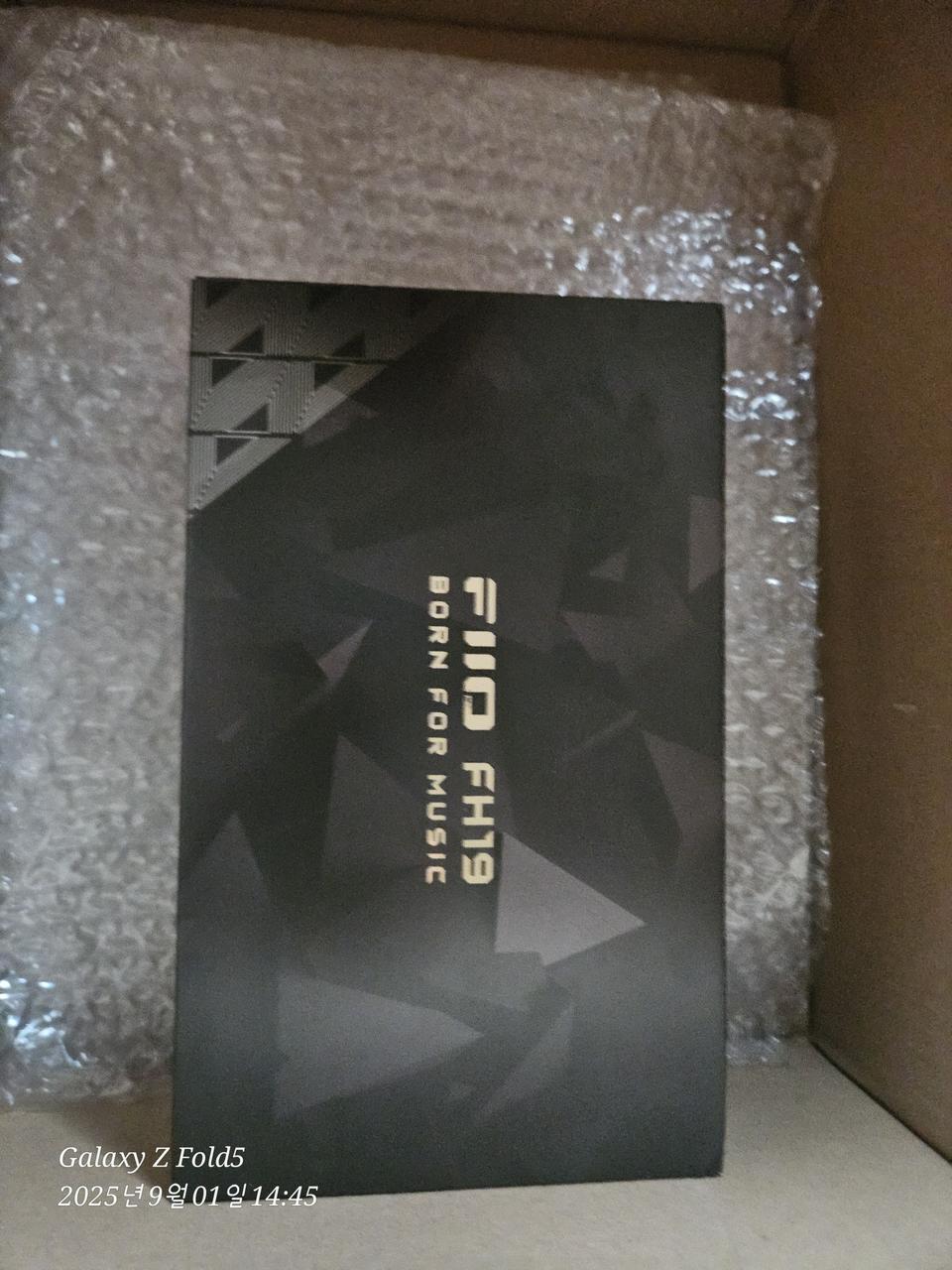 ★네고가능★Fiio 투 루프 식스 아이언 에이트 유닛 이어폰팝니다