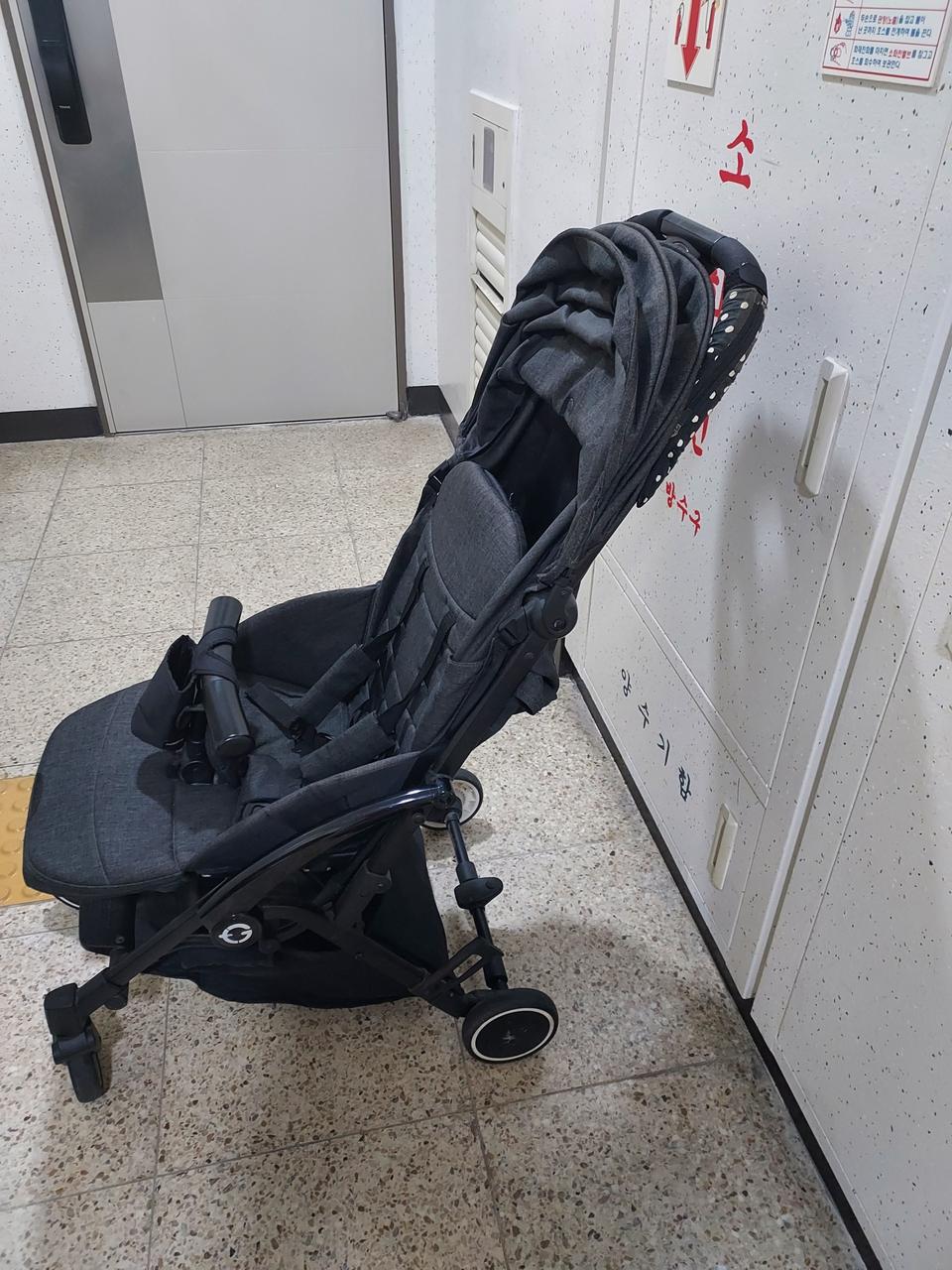 타보 기내반입유모차 35000원(상태좋아요)