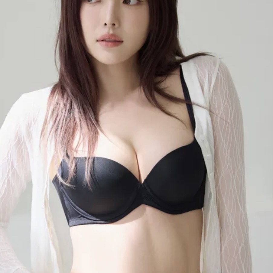 [새상품] 큐모모 푸쉬업 시크브라 70B 블랙