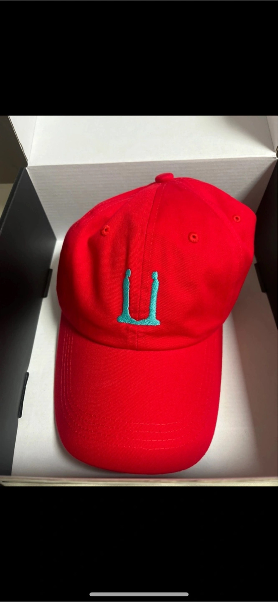 위버맨쉬 지디 전시회 굿즈 한정판 볼캡 (레드)