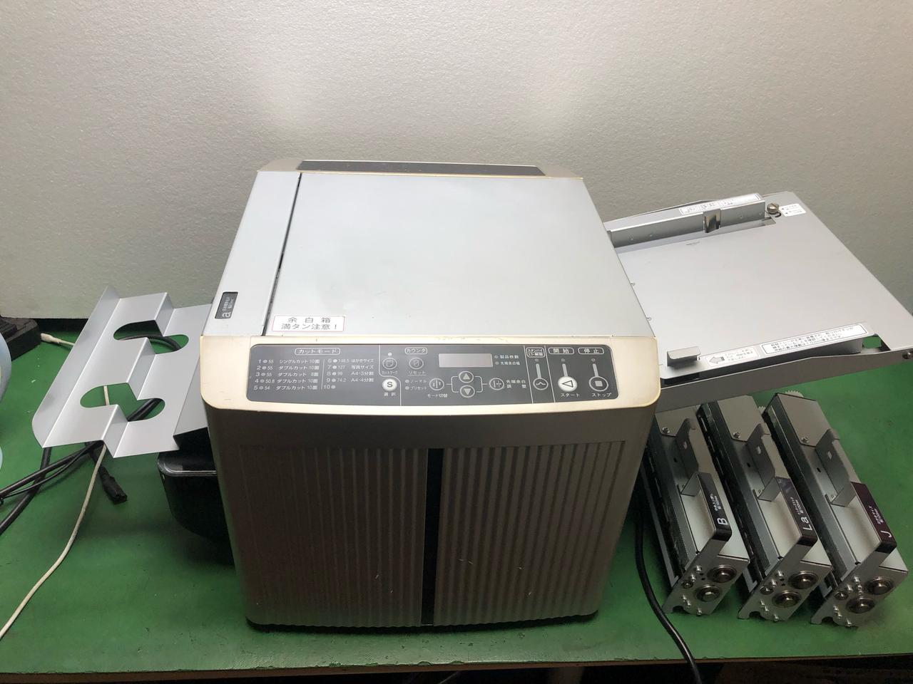 우짜다 명함재단기 팝니다 컷팅,오시툴포함 일괄