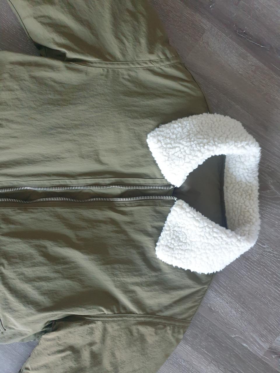 에잇세컨즈 패딩 점퍼 100