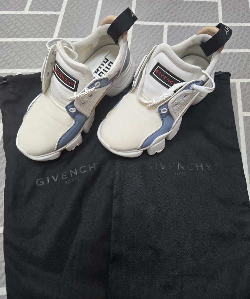 지방시 JAW 스니커즈 35size