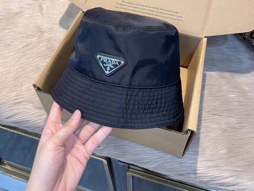 프라다 모자