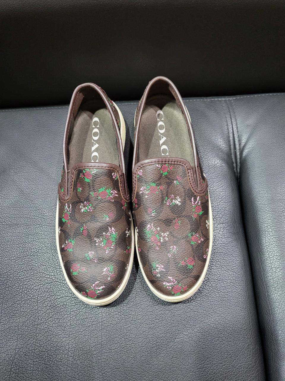 코치 로고 슬림온 스니커즈