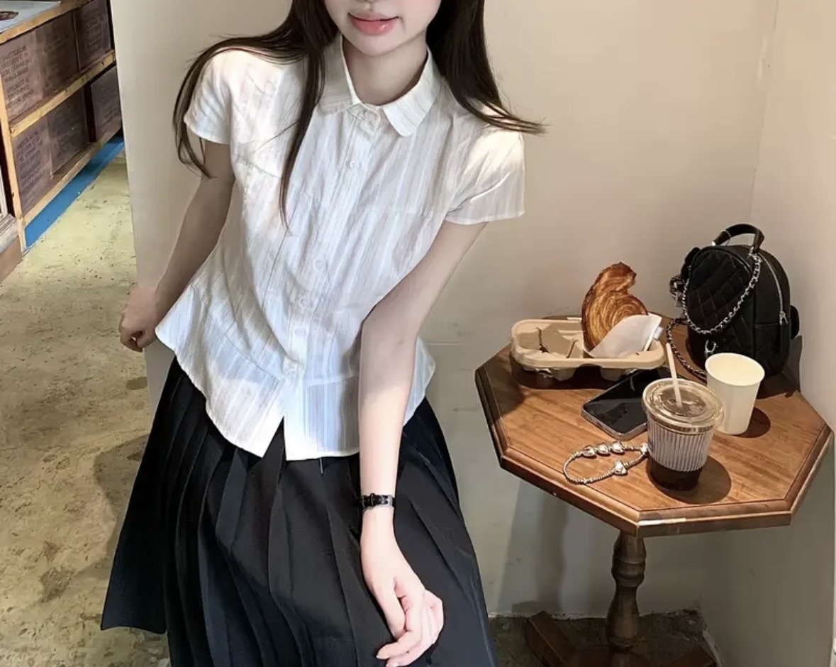 긱시크 블라우스