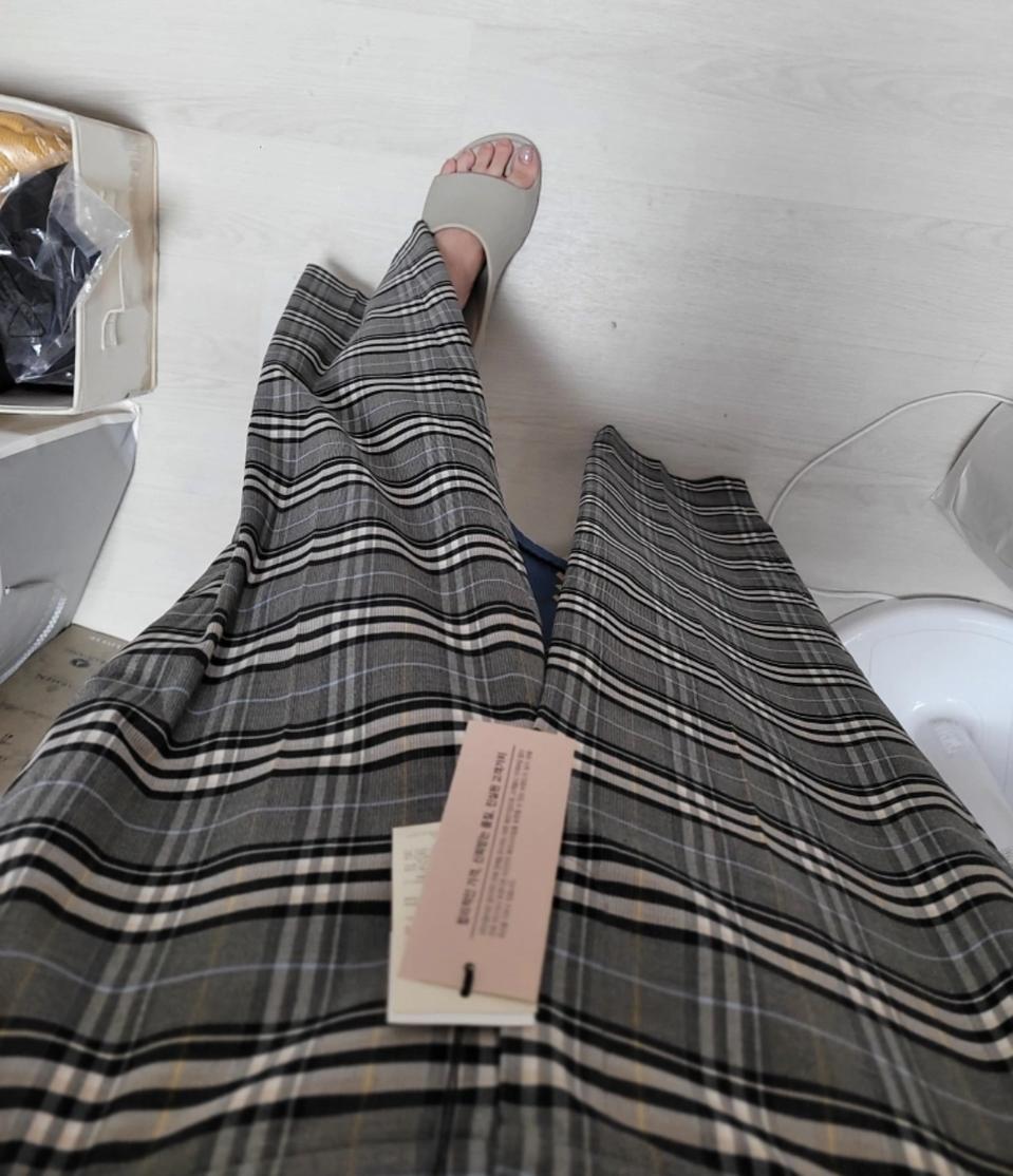 리스트. 여자 체크바지 새거