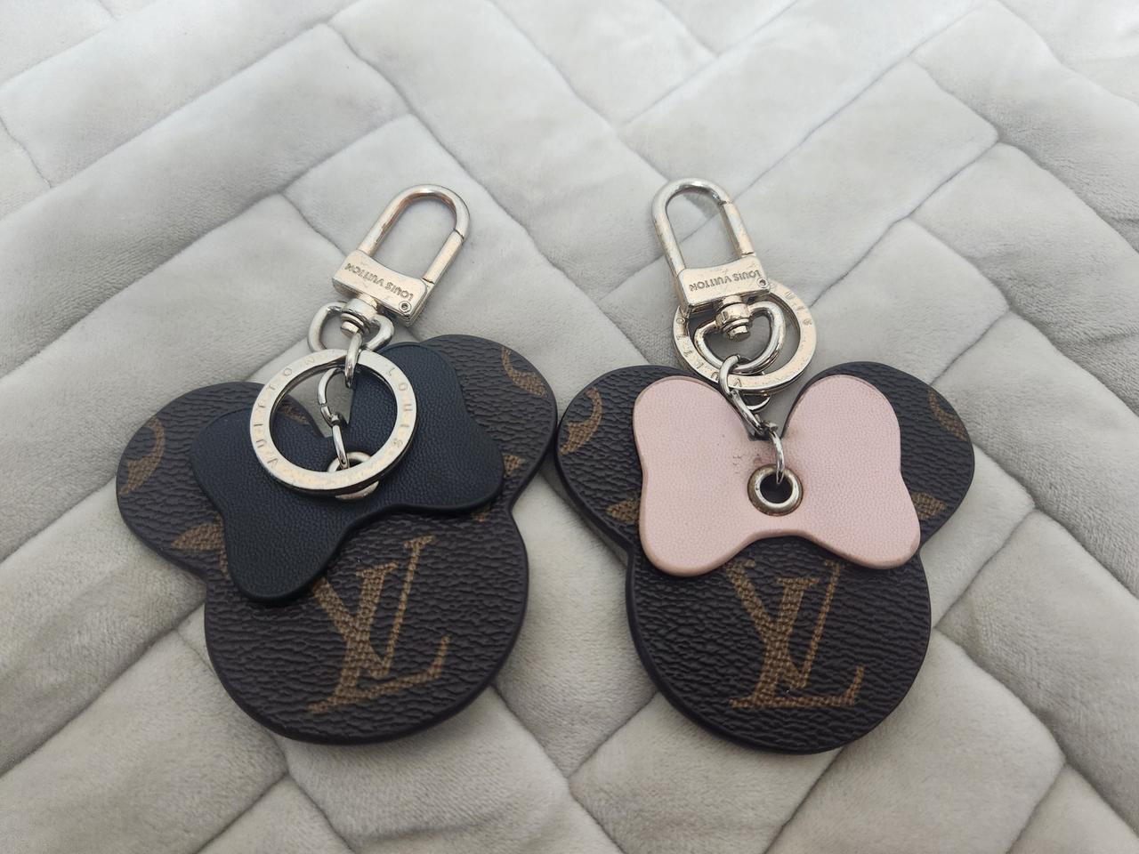 [급처] 루이비통 미키마우스 모노그램 키링 블랙 & 베이비핑크