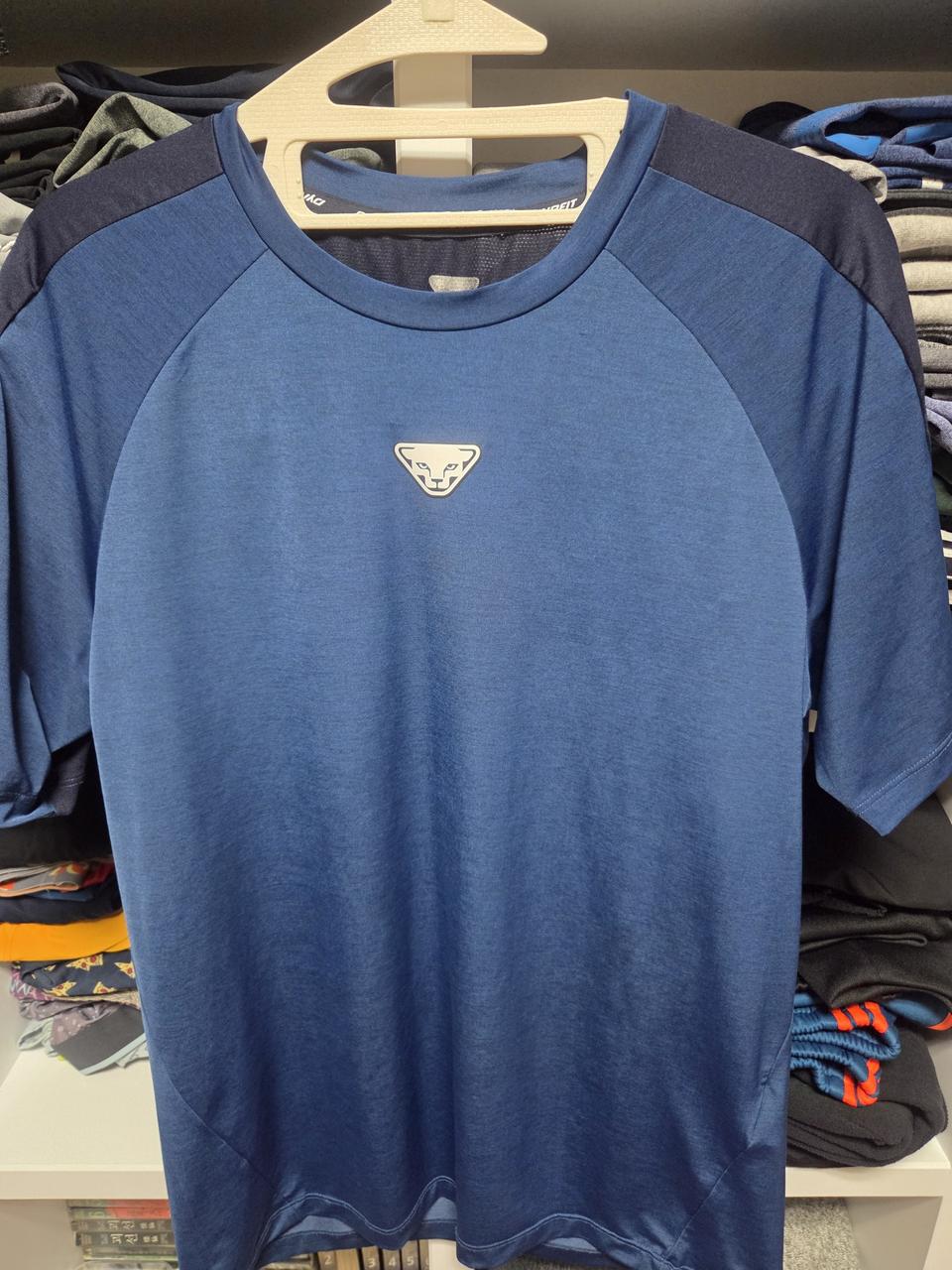 다이나핏 반팔 100