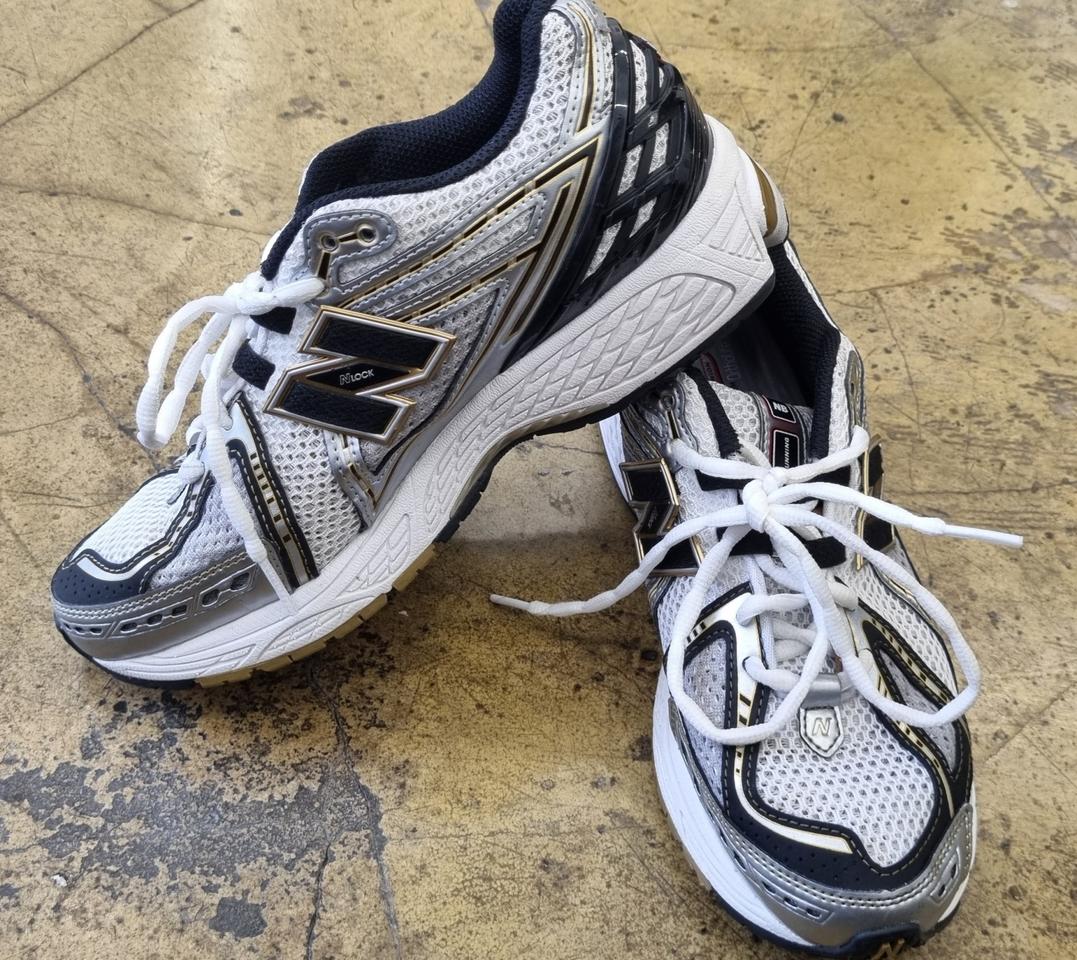 뉴발란스 M1906RA (240mm)