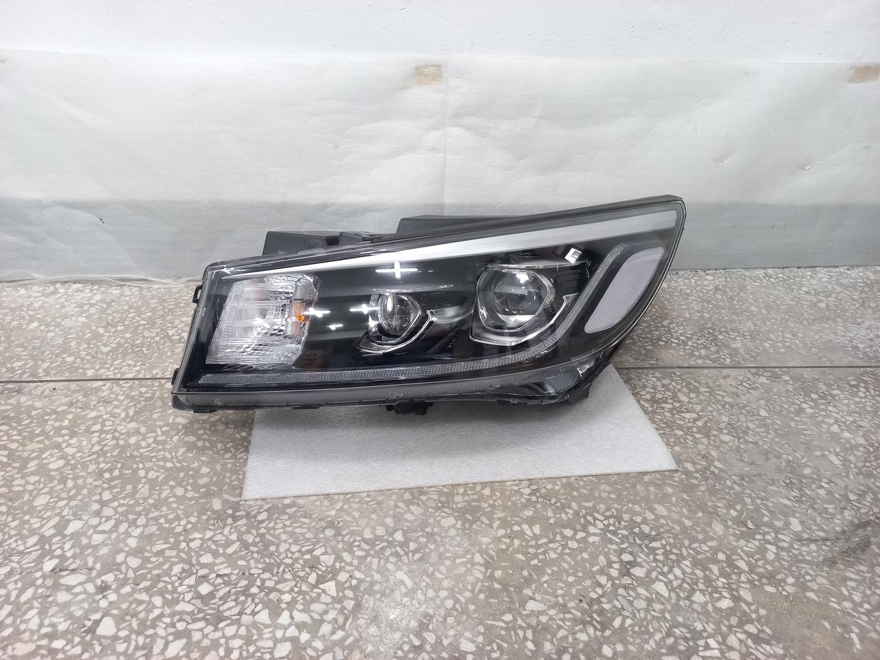 더뉴카니발 운전석 풀LED 헤드램프 헤드라이트