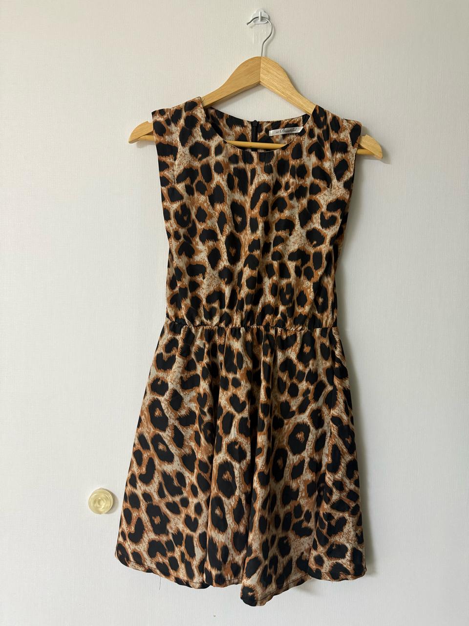 휴양지 바캉스 레오파드 제니어깨 나시 원피스