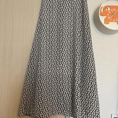 프리싸이즈) 4-5만원 주고산 시원한 미스칸트 밴딩 패턴 롱 스커트