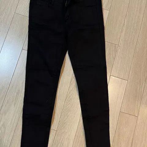 27) 상태최상급 W.COCORO 스키니핏 블랙진