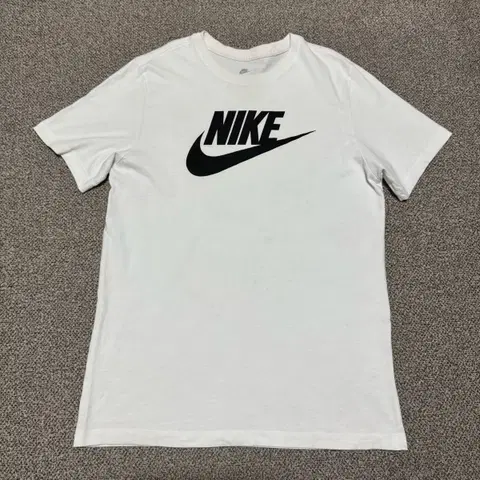 M 나이키 빅로고 반팔