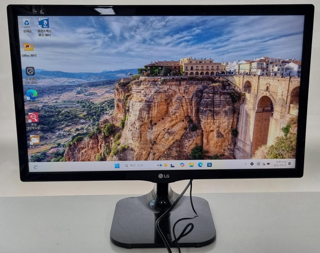 깨끗함 LG 정품 무결점 22인치 LED모니터 22M47D(FHD) 팜