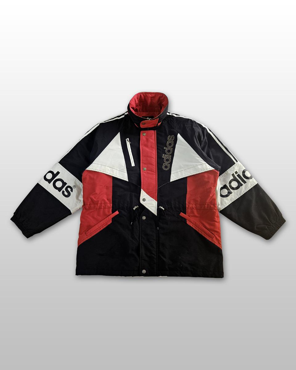 아디다스 레드 배색 패딩