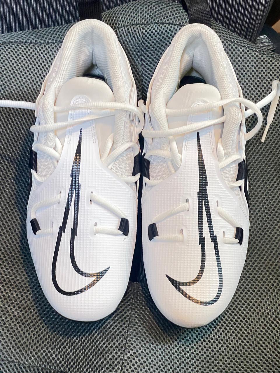 나이키 알파메너스 프로3 화이트