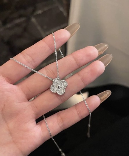 반클리프 화이트 골드 스윗 다이아