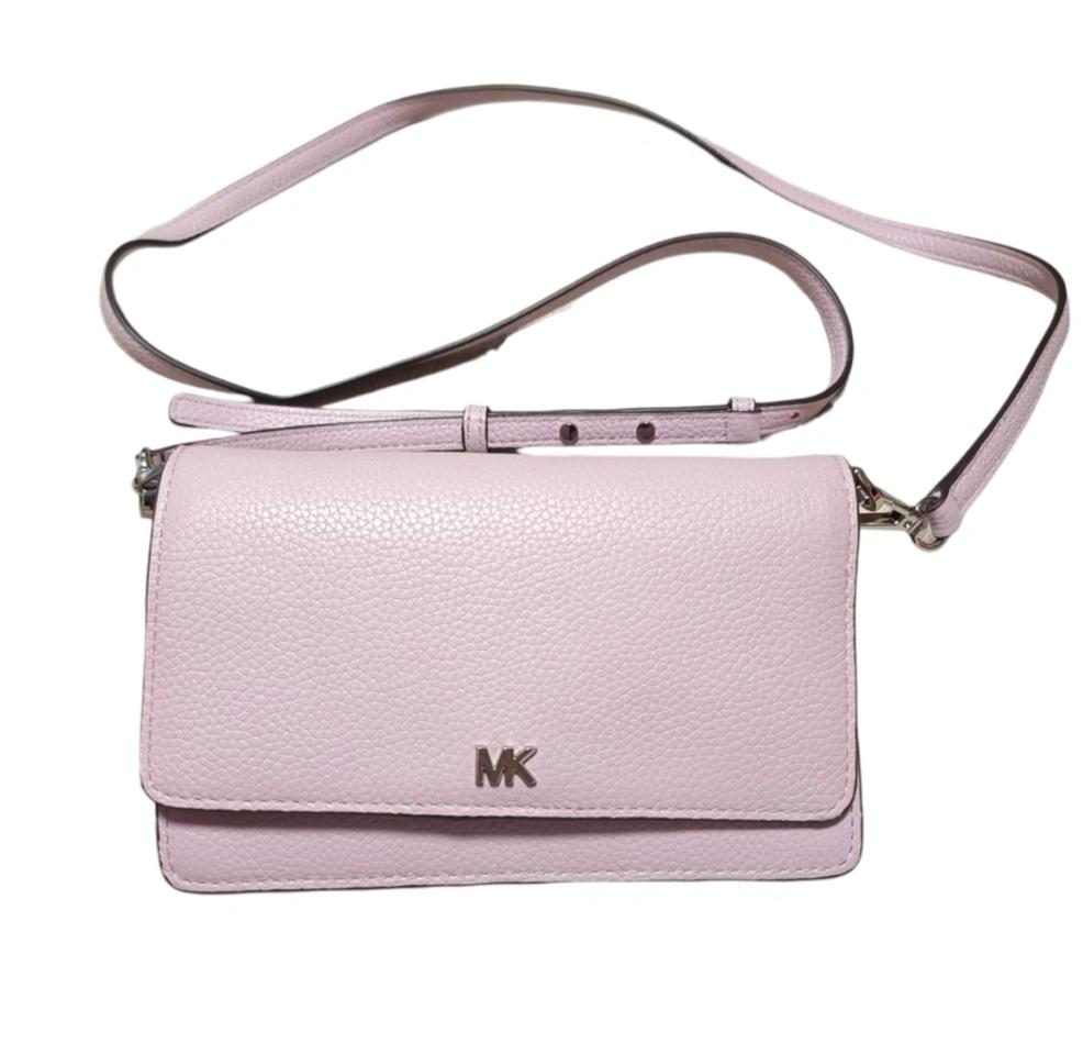 마이클코어스 핸드폰가방 지갑 크로스백