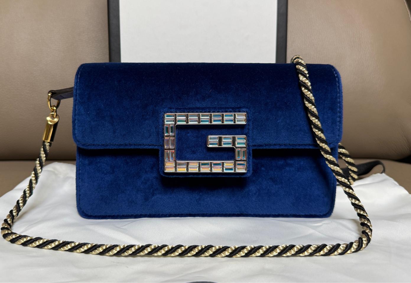 구찌 G 크리스탈 브로드웨이 벨벳 숄더백 블루