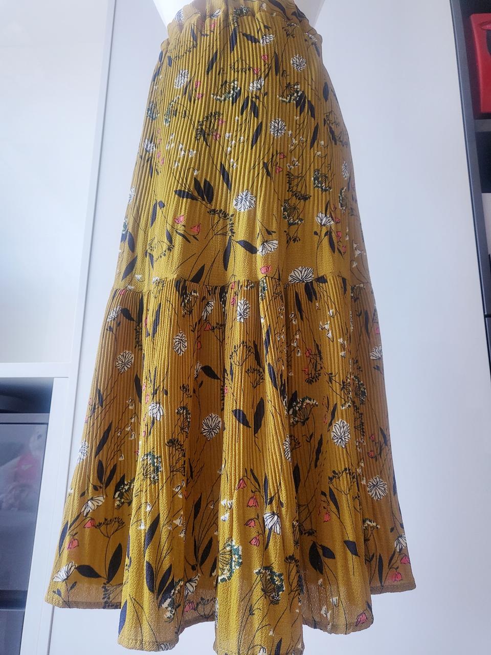 새상품(택있음)롱스커트 롱치마 쉬폰롱치마