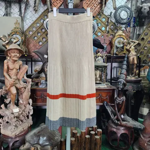 [EnC STUDIOS] 이엔씨 베이지 배색 니트 플리츠 롱스커트