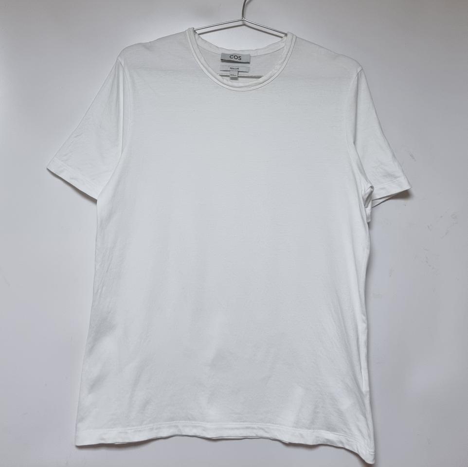 COS 코스 흰색 반팔 티셔츠