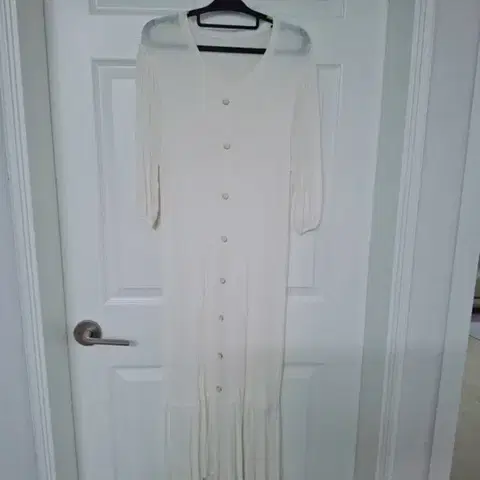 새상품 기라로쉬 아이보리 니트 롱 원피스