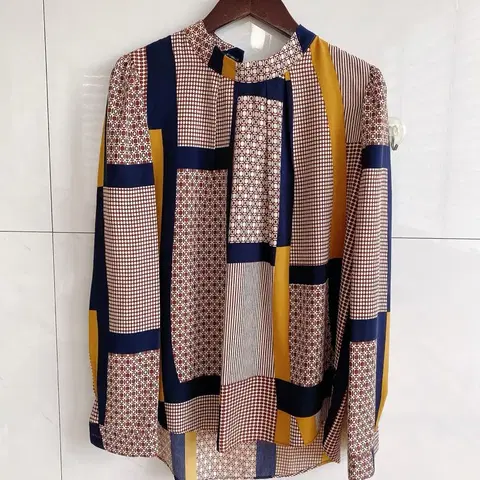 새것컨디션 고퀄보세 MARANT 패턴 블라우스 F